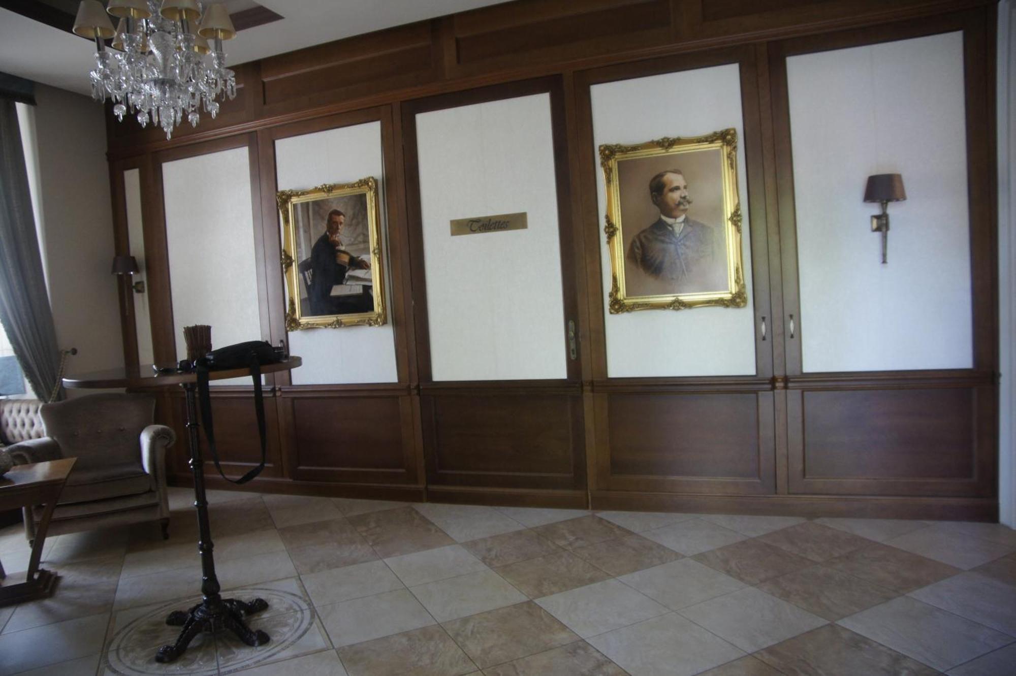 Thanhoffer - Horthy Villa Siofok Luaran gambar