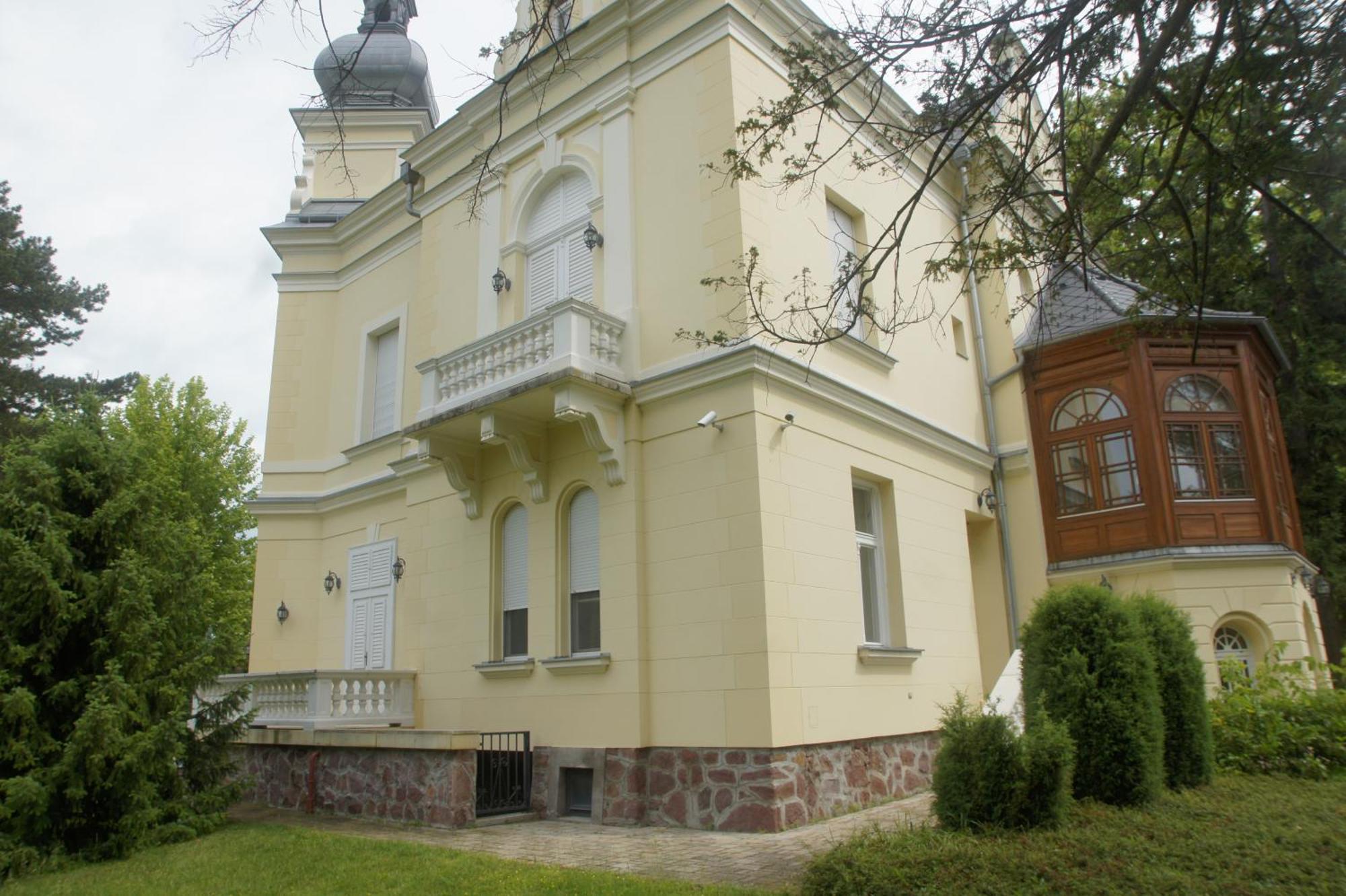Thanhoffer - Horthy Villa Siofok Luaran gambar